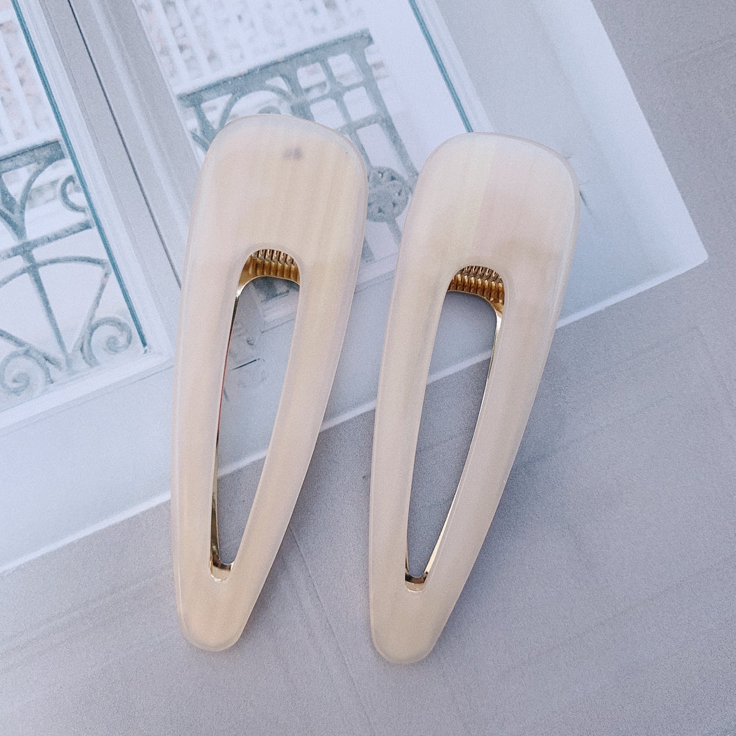 Fabiola Hair Clips in Ivory
