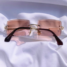 Load image into Gallery viewer, Bella Sunglasses Mauve
