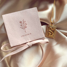 Load image into Gallery viewer, Leano Diamond Dragon Necklace
