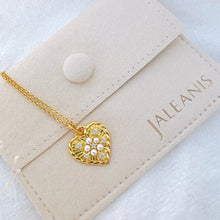 Load image into Gallery viewer, Heart of Gold Necklace
