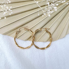 Load image into Gallery viewer, Lisa 2.0 Hoops Big
