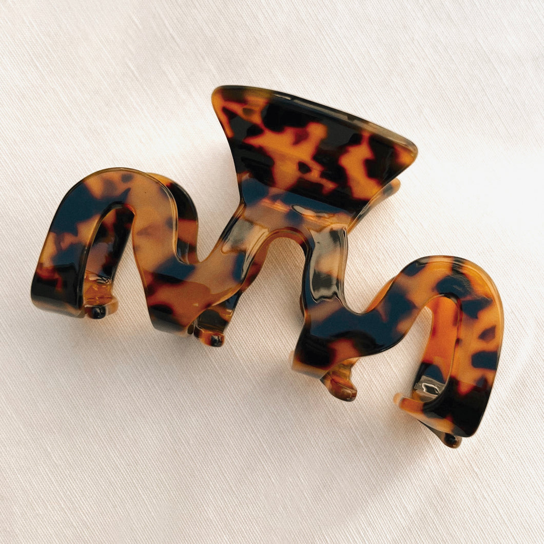 Siena Wavy Hair Clip Tort