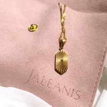 Load image into Gallery viewer, Nicole Necklace
